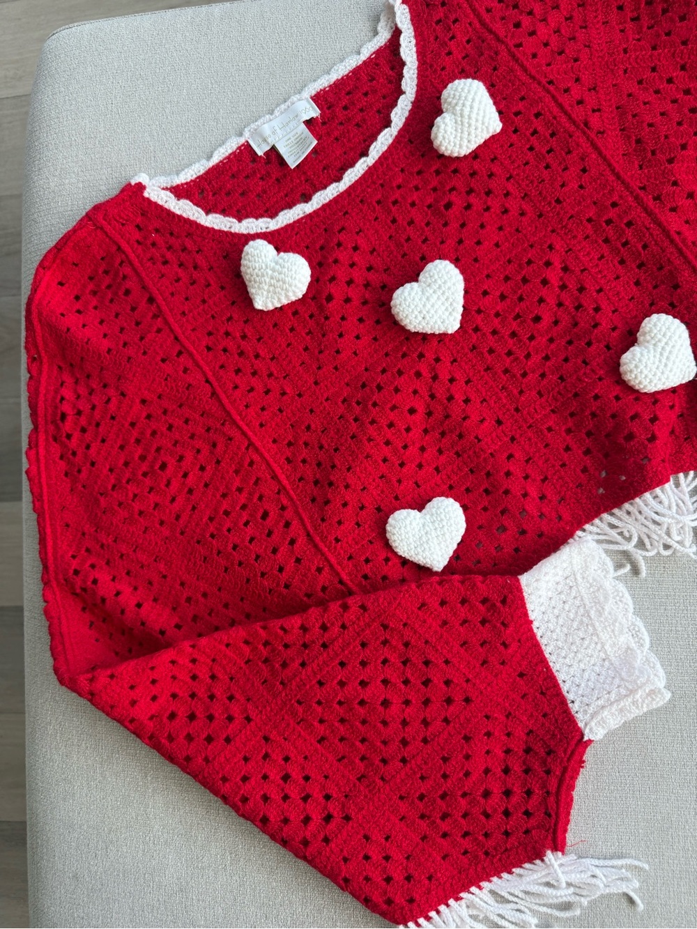 House of Harlow 1960 Crochet Red Heart Accent Fringed Women’s Sweater - Picture 3 of 6